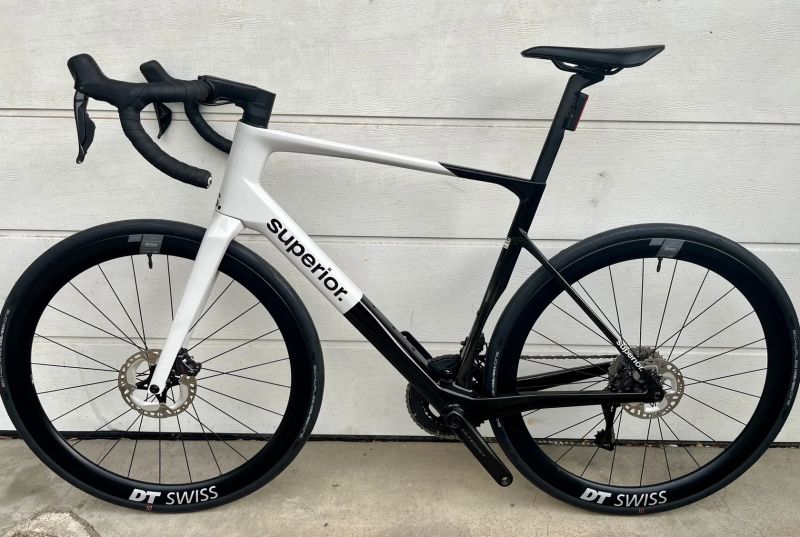 SUPERIOR XR 9.8 GF ve velikosti XL/58