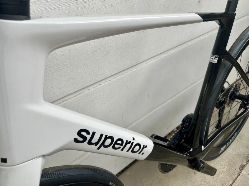SUPERIOR XR 9.8 GF ve velikosti XL/58