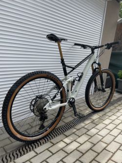 Cube Stereo 120 HPC EX, velikost XL (22”) kola 29”