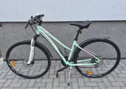 Trekové kolo, dámské, velikost M - GT Transeo 3.0. 