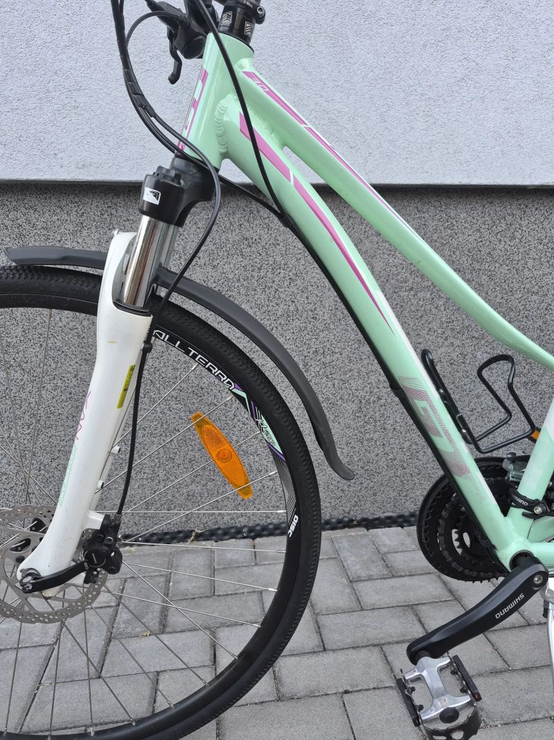 Trekové kolo, dámské, velikost M - GT Transeo 3.0. 