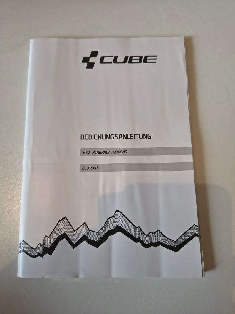 KARBONOVÉ HORSKÉ KOLO CUBE, SHIMANO XT.,.FOX