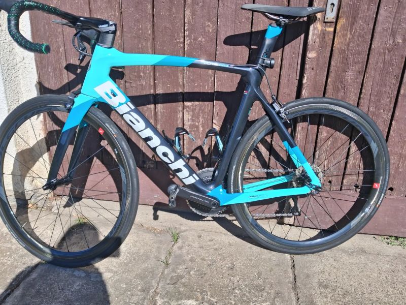 Bianchi OLTRE xr 4 Di2