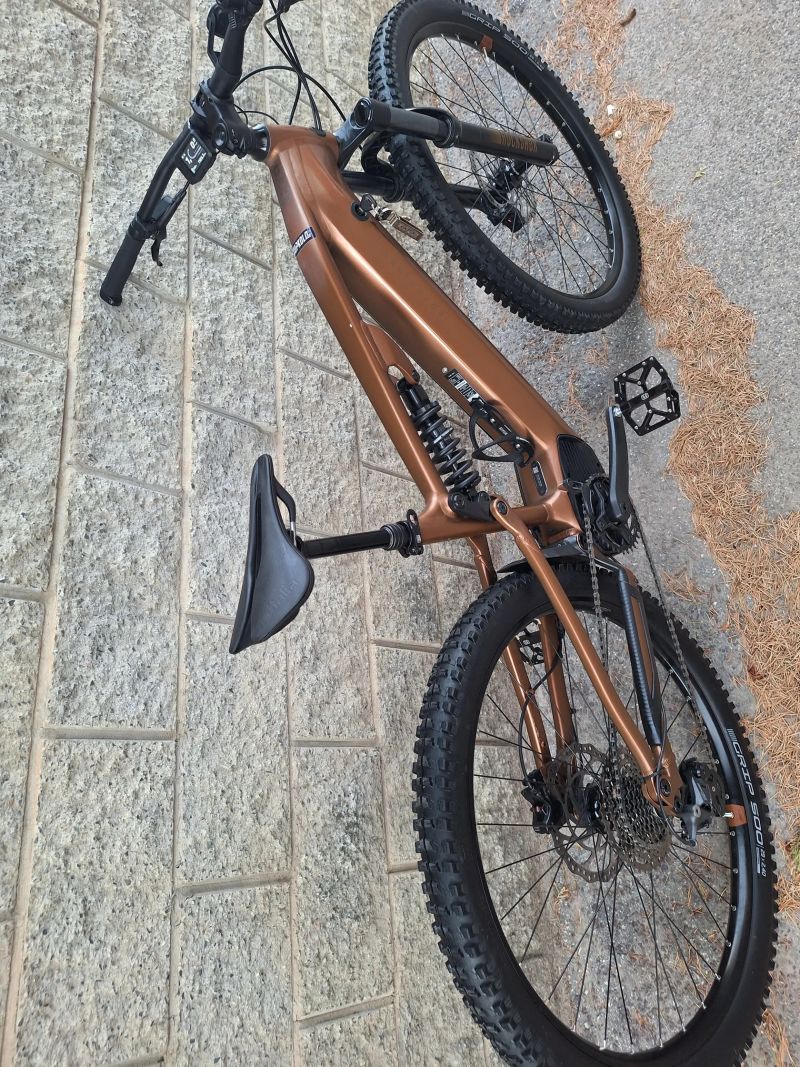 ROCKRIDER E-EXPL 700 S 29"