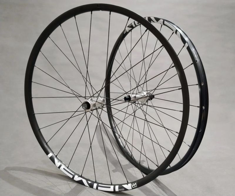 Newmen Evolution X.A.25 silver (1570g)