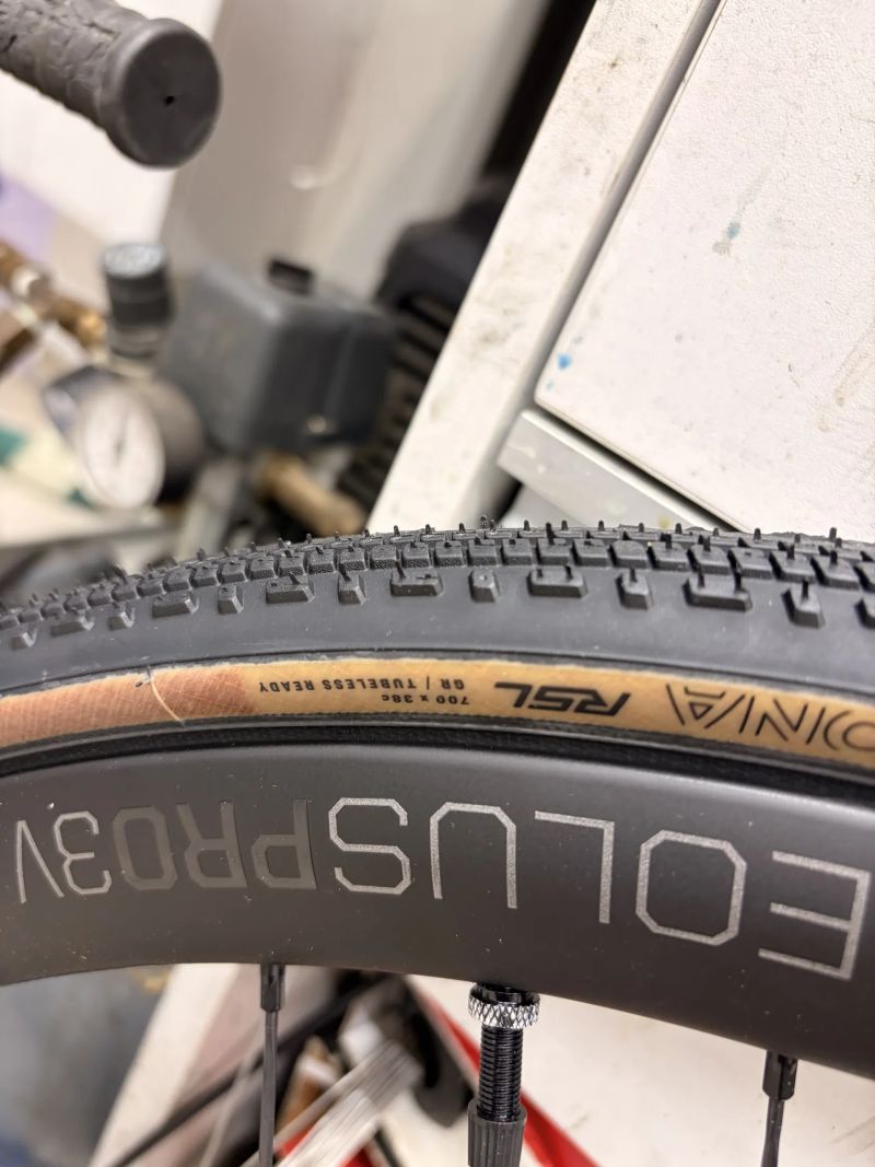 Silniční kola Bontrager Aeolus Pro 3V TLR pro kotoučové brzdy naboj XDR +plaste 700x38
