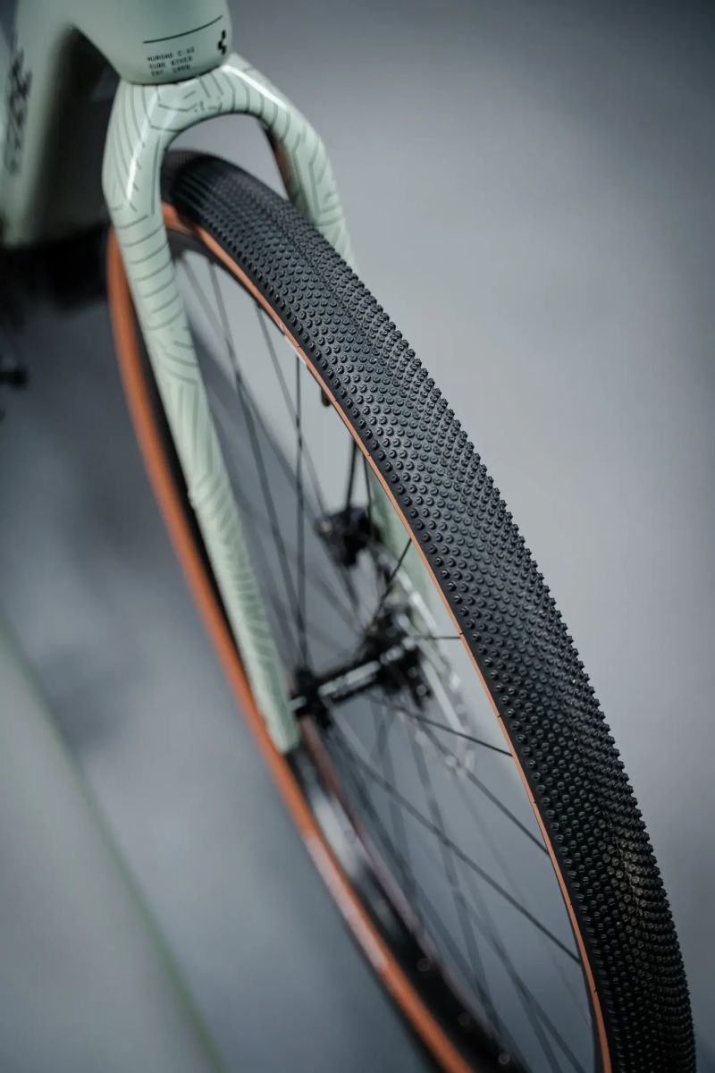 Cube Nuroad Hybrid C:62 RACE 400X 2026 reedbeige´n´black