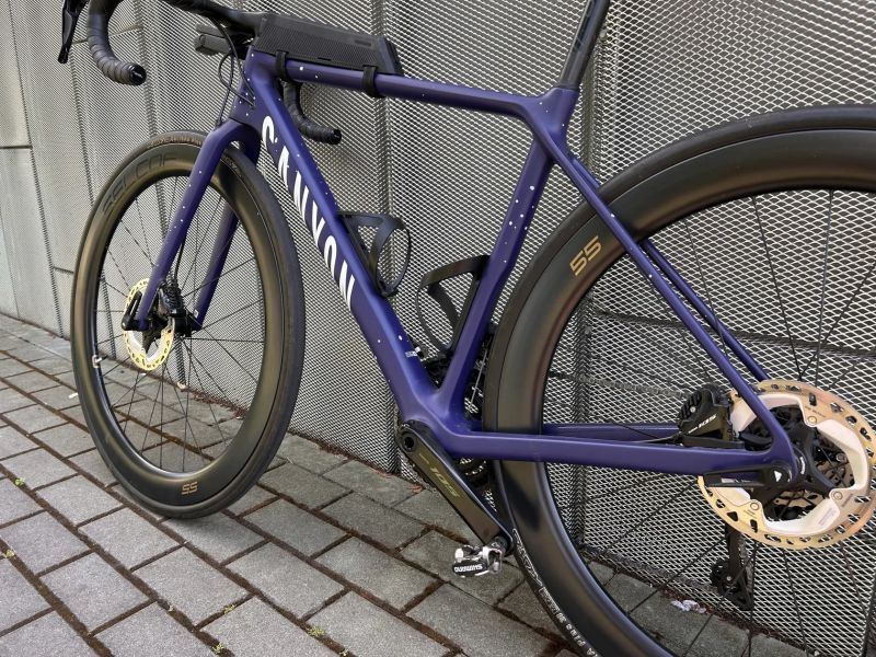 Canyon Ultimate XS, krásný stav, vč. kokpitu, orig. světla,držáku počítače, středu, kabeláže, hadic.