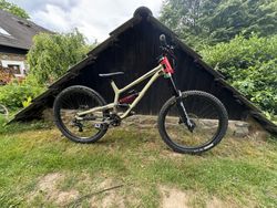 Commencal Furious