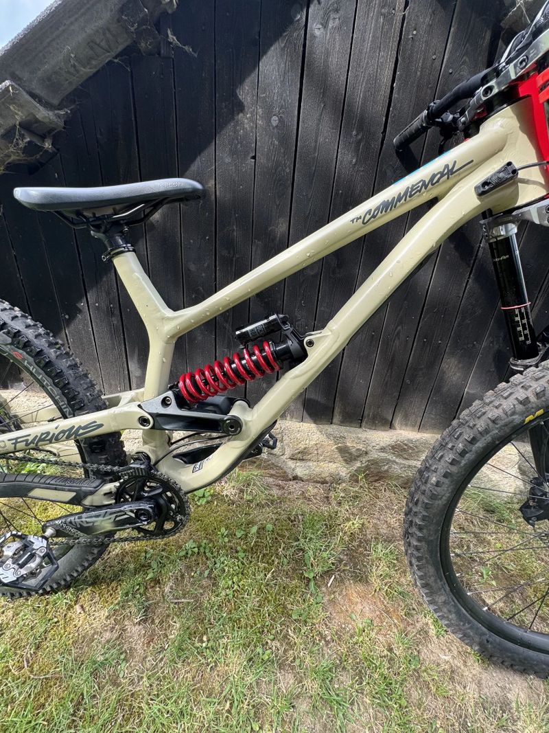 Commencal Furious