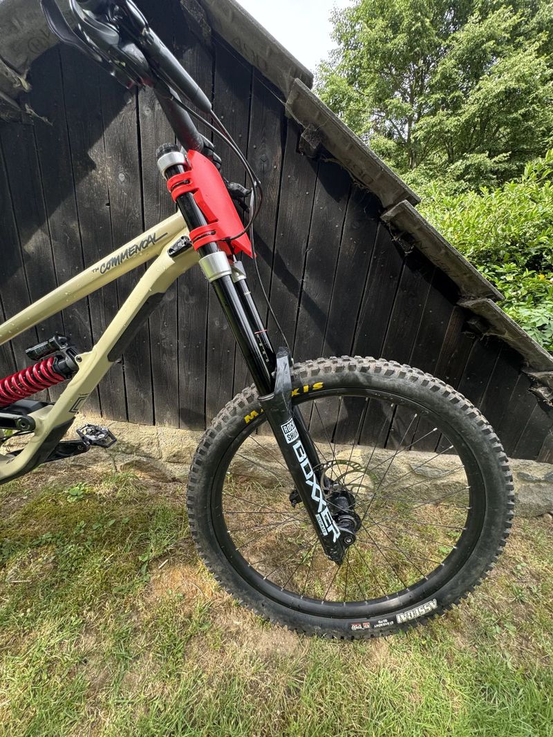 Commencal Furious