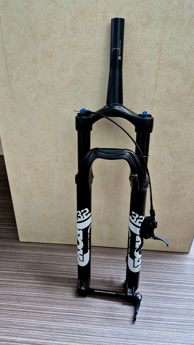 FOX 32 Rhythm 29" Boost 100 mm – FIT GRIP – včetně lockoutu