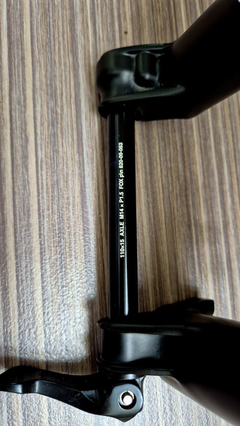 FOX 32 Rhythm 29" Boost 100 mm – FIT GRIP – včetně lockoutu