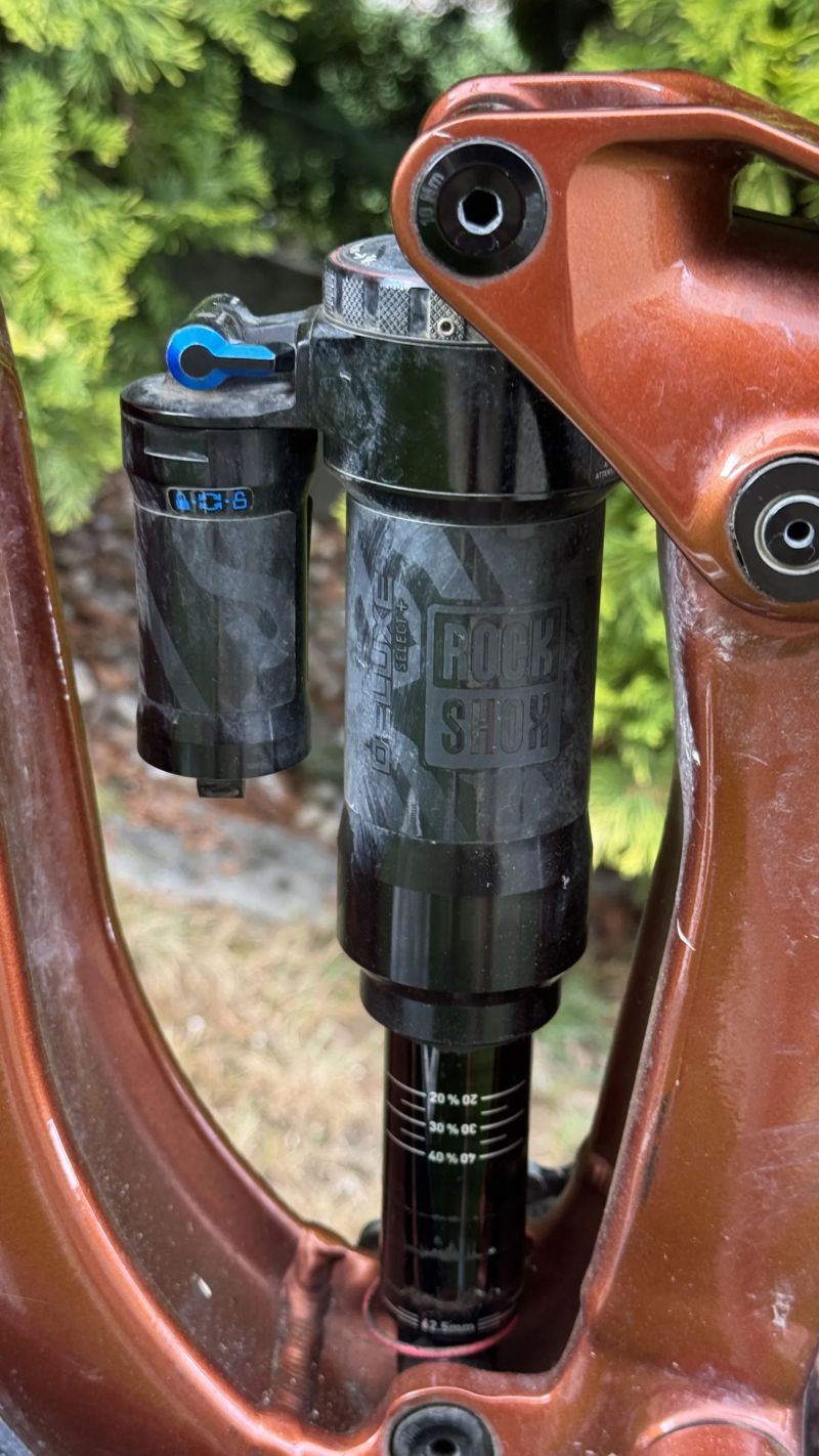 Trek Slash 8