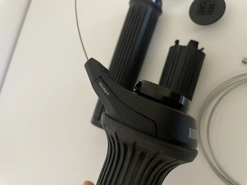 Rockshox twistloc