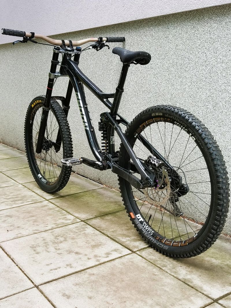Radon SWOOP 200 vel. L zdvihy 200/200 mm SKVĚLÝ STAV