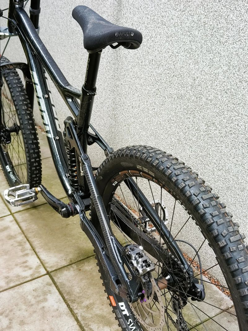 Radon SWOOP 200 vel. L zdvihy 200/200 mm SKVĚLÝ STAV