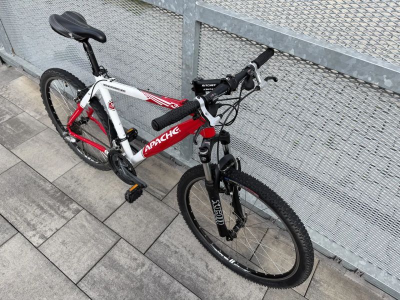 Apache Tanka Tate Diamond 26" ( PC:16.990kč ) Shimano Deore