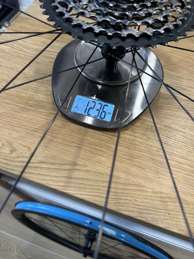 Reynolds ATR Disc 700C XDR ořech + kazeta sram xplr 12s