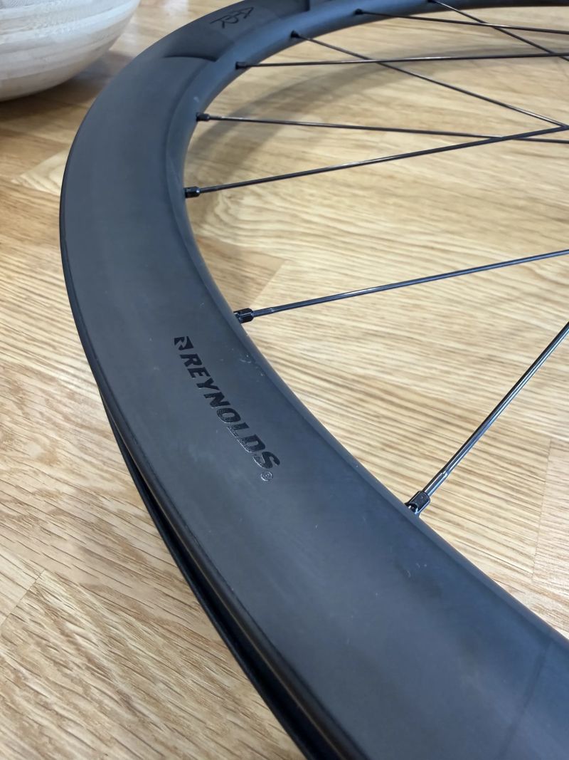 Reynolds ATR Disc 700C XDR ořech + kazeta sram xplr 12s