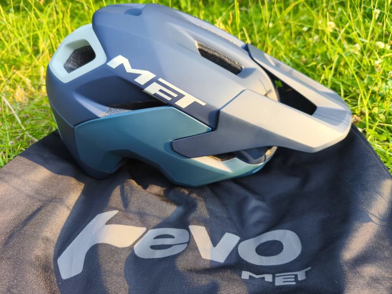 Met Revo MIPS 56-58 cm
