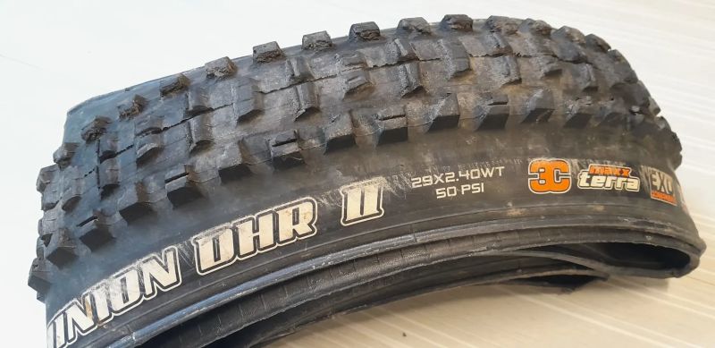 Maxxis minion dhr 29x2.4