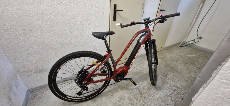 Crussis E-Cross lady 10.7, vel. 16"