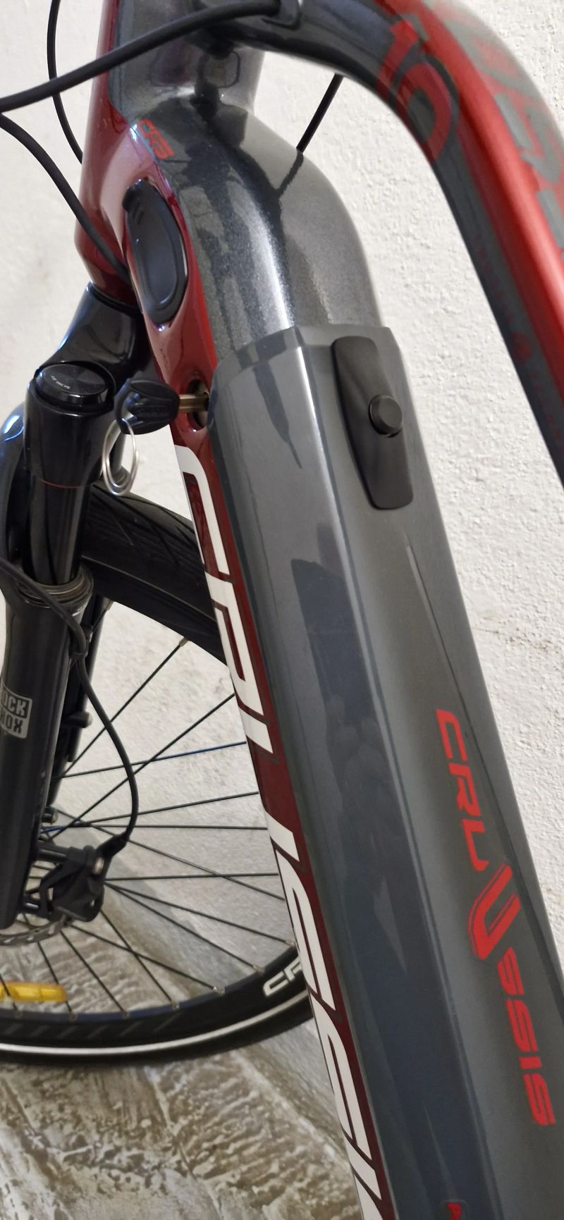 Crussis E-Cross lady 10.7, vel. 16"