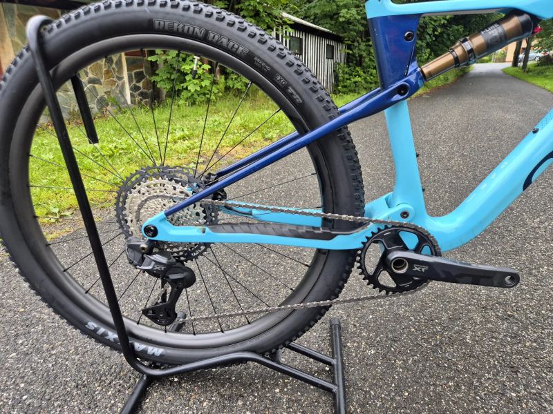 Orbea OIZ M-LTD XT Di2, nové komponenty