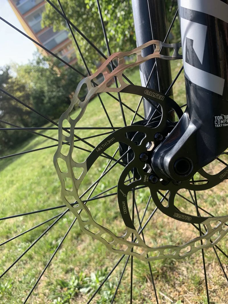 GT Sensor carbon expert
