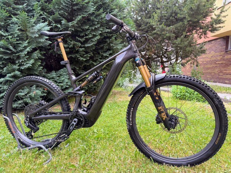 Turbo Levo 4 Pro (modelový rok 2026)