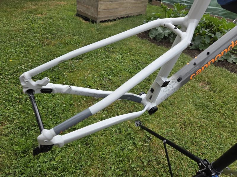 Rám Cannondale Trail SL 1 29" (vel. L) + střed SRAM DUB a hlavové složení