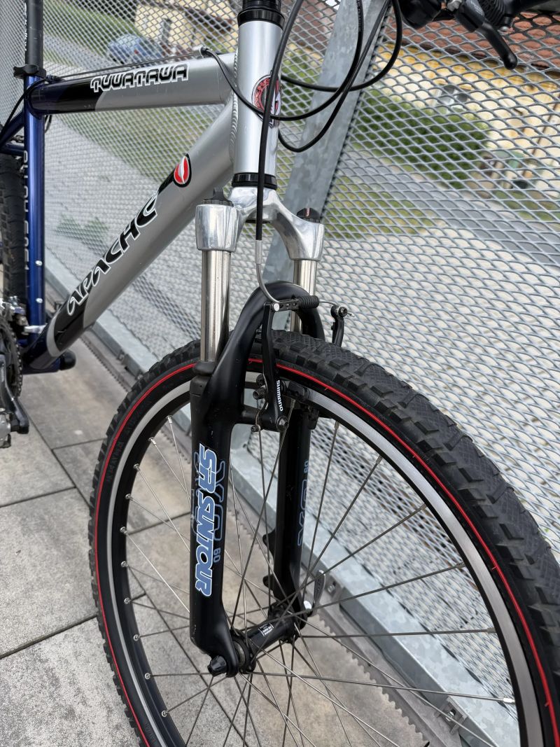 Apache Tuwatawa 26" ( PC: 13.990kč ) Shimano Deore