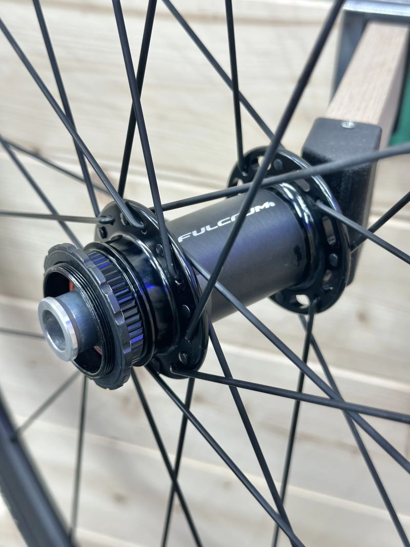 Fulcrum Racing 7 HD – silniční zapletená kola pro kotoučové brzdy | Centerlock | Shimano HG 11/12s