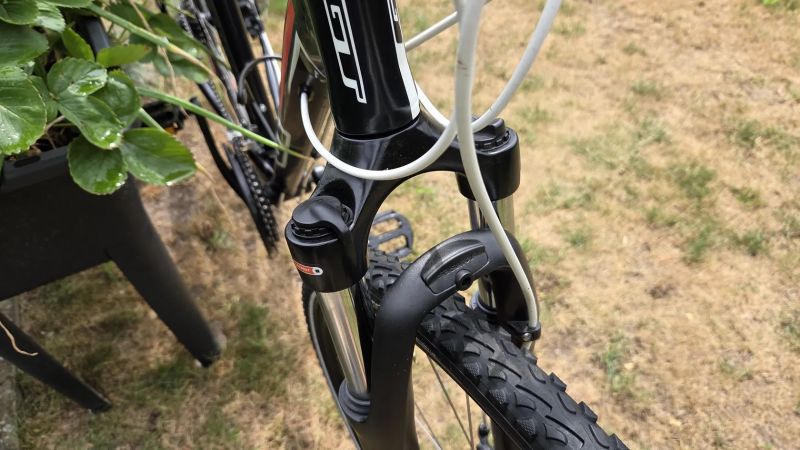 Trekové kolo GT Transeo 3.0 disc rám L 170-187cm minimálně použité.