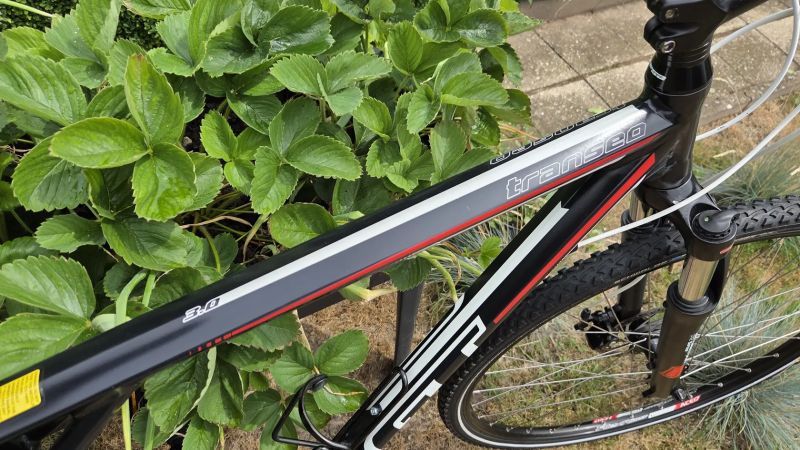 Trekové kolo GT Transeo 3.0 disc rám L 170-187cm minimálně použité.