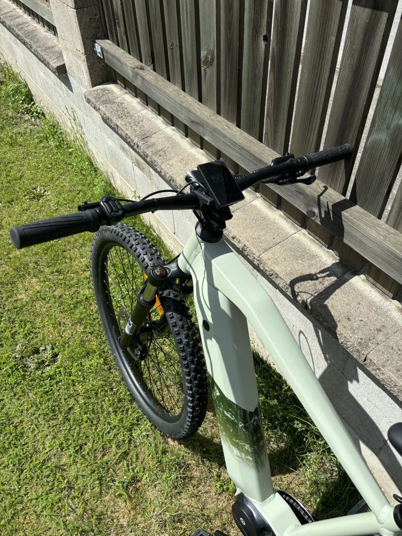 LETNÍ VÝPRODEJ: Nové elektrokolo 29” se středovým motorem – skladem