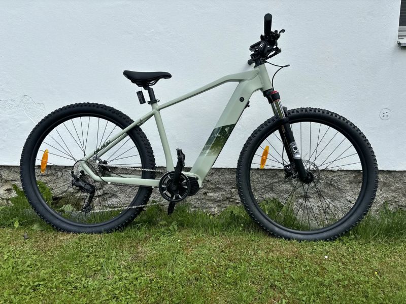 LETNÍ VÝPRODEJ: Nové elektrokolo 29” se středovým motorem – skladem