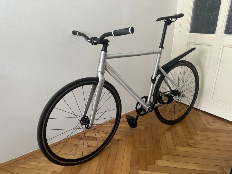 SantaFixie Raval 54cm