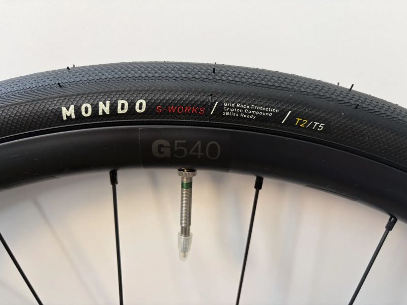 DT Swiss G540 + S-Works Mondo 2BR, 700x32c