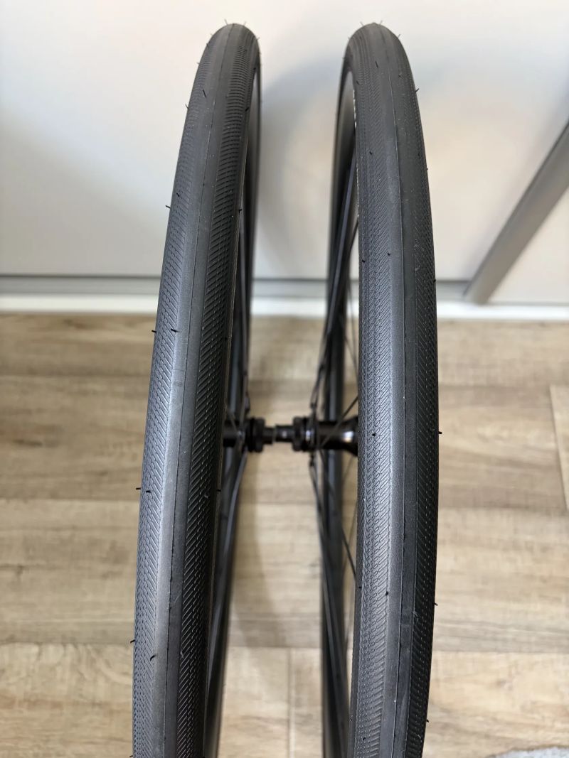 DT Swiss G540 + S-Works Mondo 2BR, 700x32c