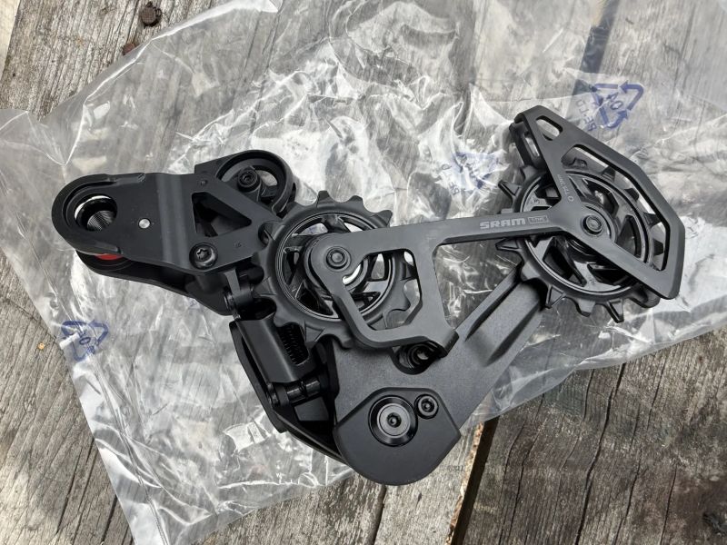 Přehazovačka SRAM Eagle 70 T-type nova