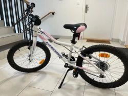Dětské kolo 20" Kross Lea Mini 3.0 Light bílá / růžová / fialová lesklá
