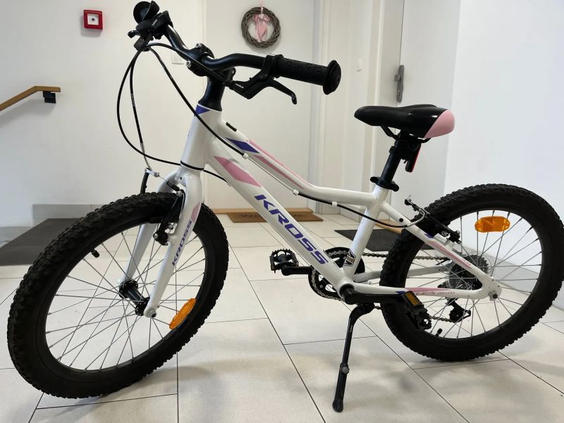 Dětské kolo 20" Kross Lea Mini 3.0 Light bílá / růžová / fialová lesklá