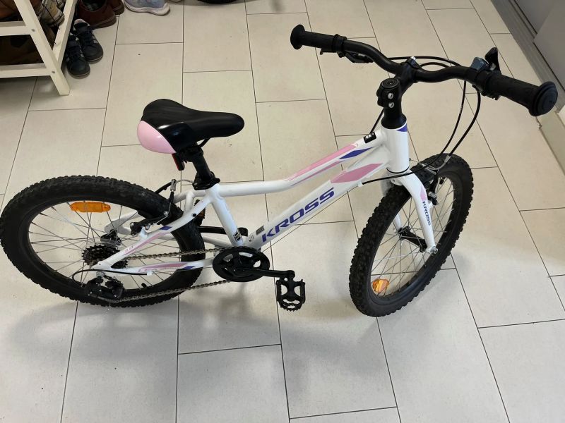 Dětské kolo 20" Kross Lea Mini 3.0 Light bílá / růžová / fialová lesklá