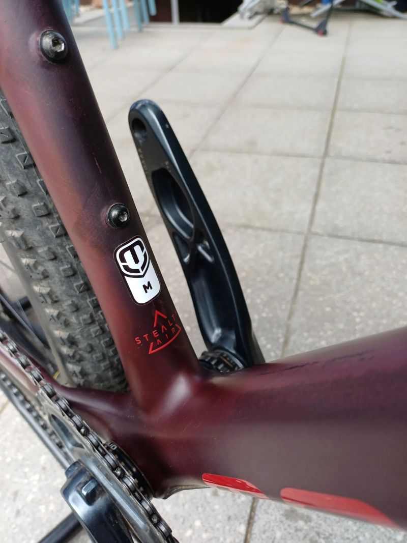 Mondraker Podium Carbon - lehké a rychlé XC kolo ve výborném stavu
