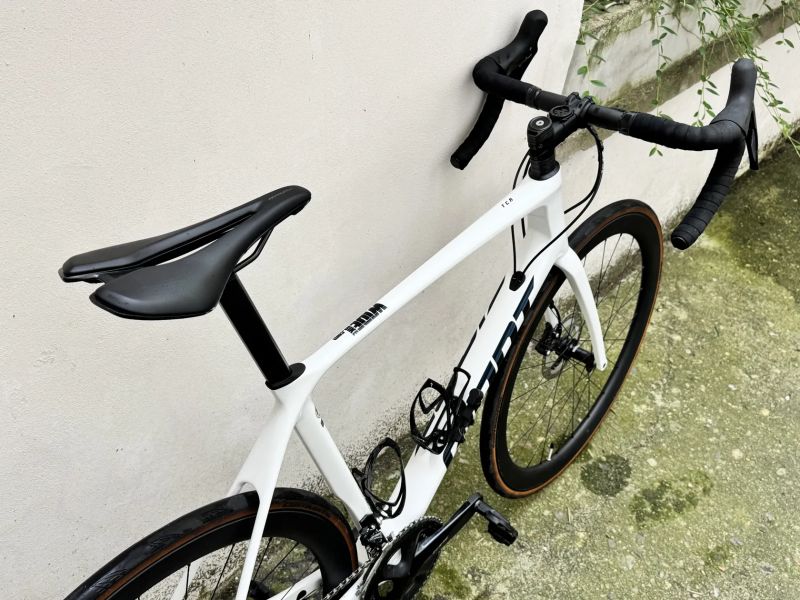 Giant TCR Advanced 2 (vel. L) + kola Shimano RS710 C46