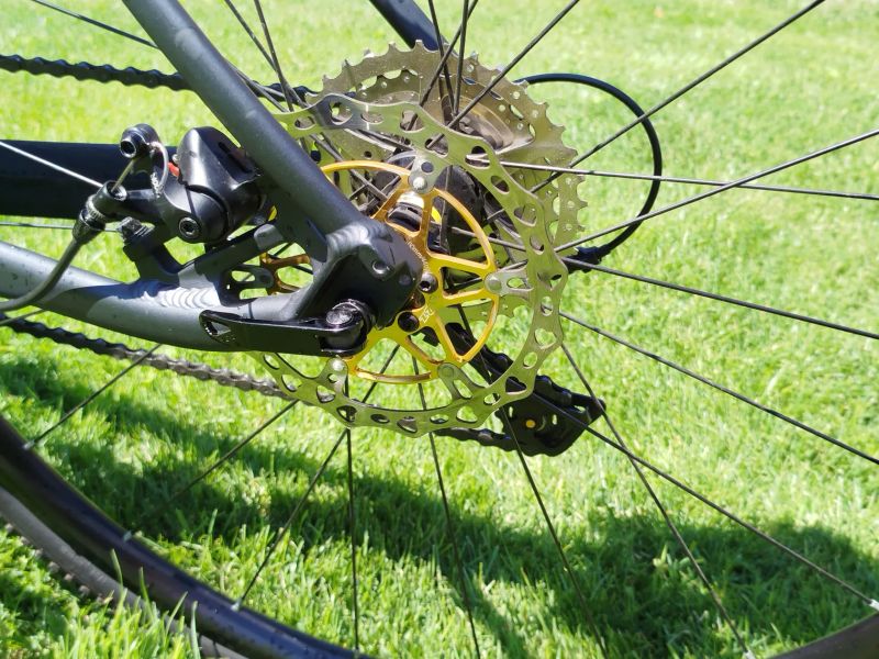 Triban RC 500, kola MAVIC Allroad 