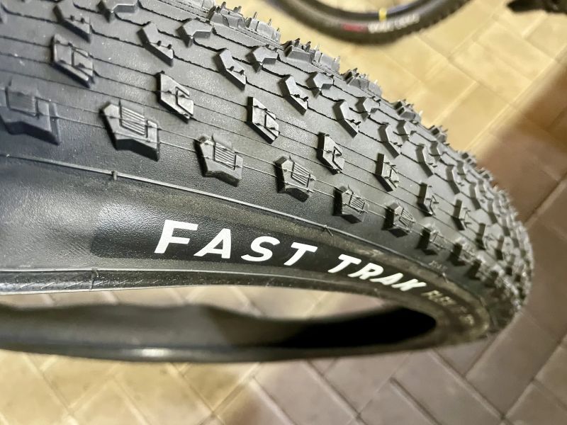 Specialized AIR TRAK a FAST TRAK 29 2.35 FLEXLITE T5/T7