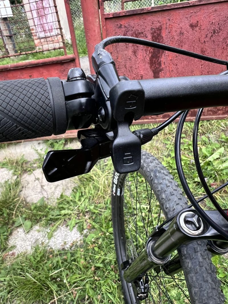 Custom GT Avalanche Elite 2024